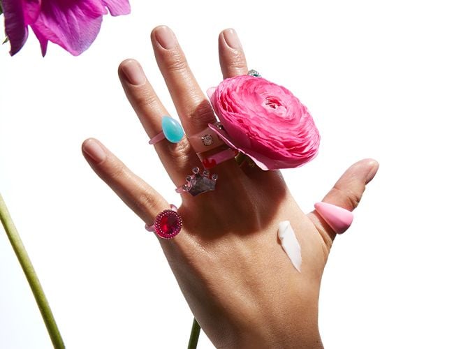 El ritual de manos en otoño: la crema perfumada que reconforta